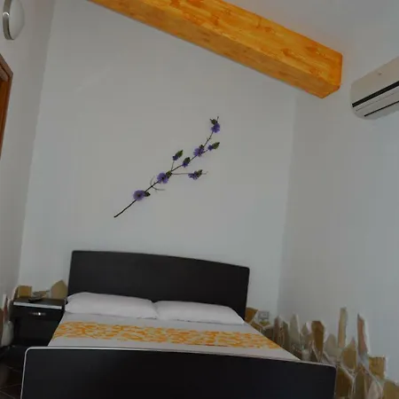 Hotel California Orikum